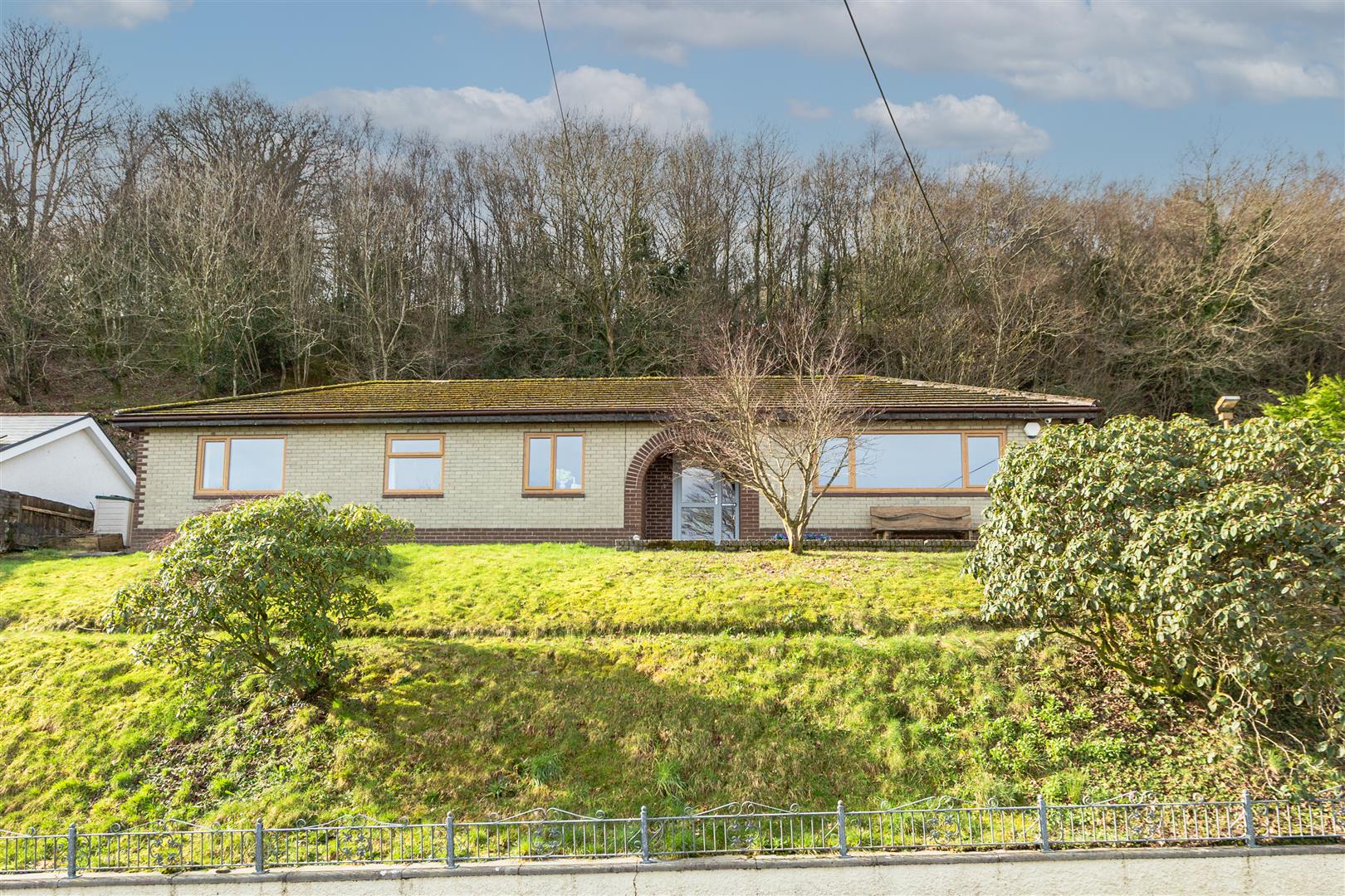 Clydach Road, Craig-Cefn-Parc, Swansea, SA6 5TA